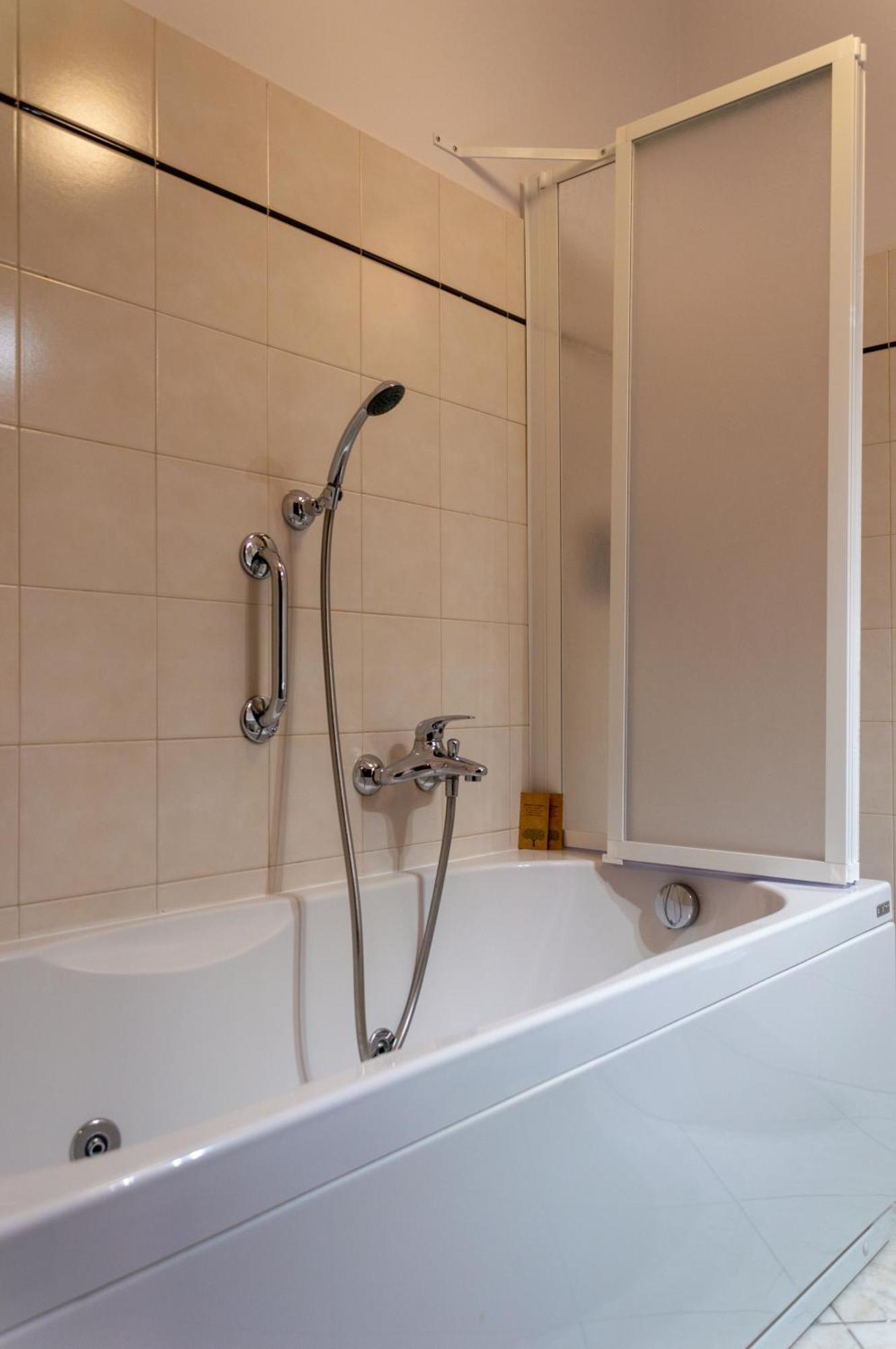 Testaccio Xix-Xxv Bed And Breakfast 罗马 外观 照片