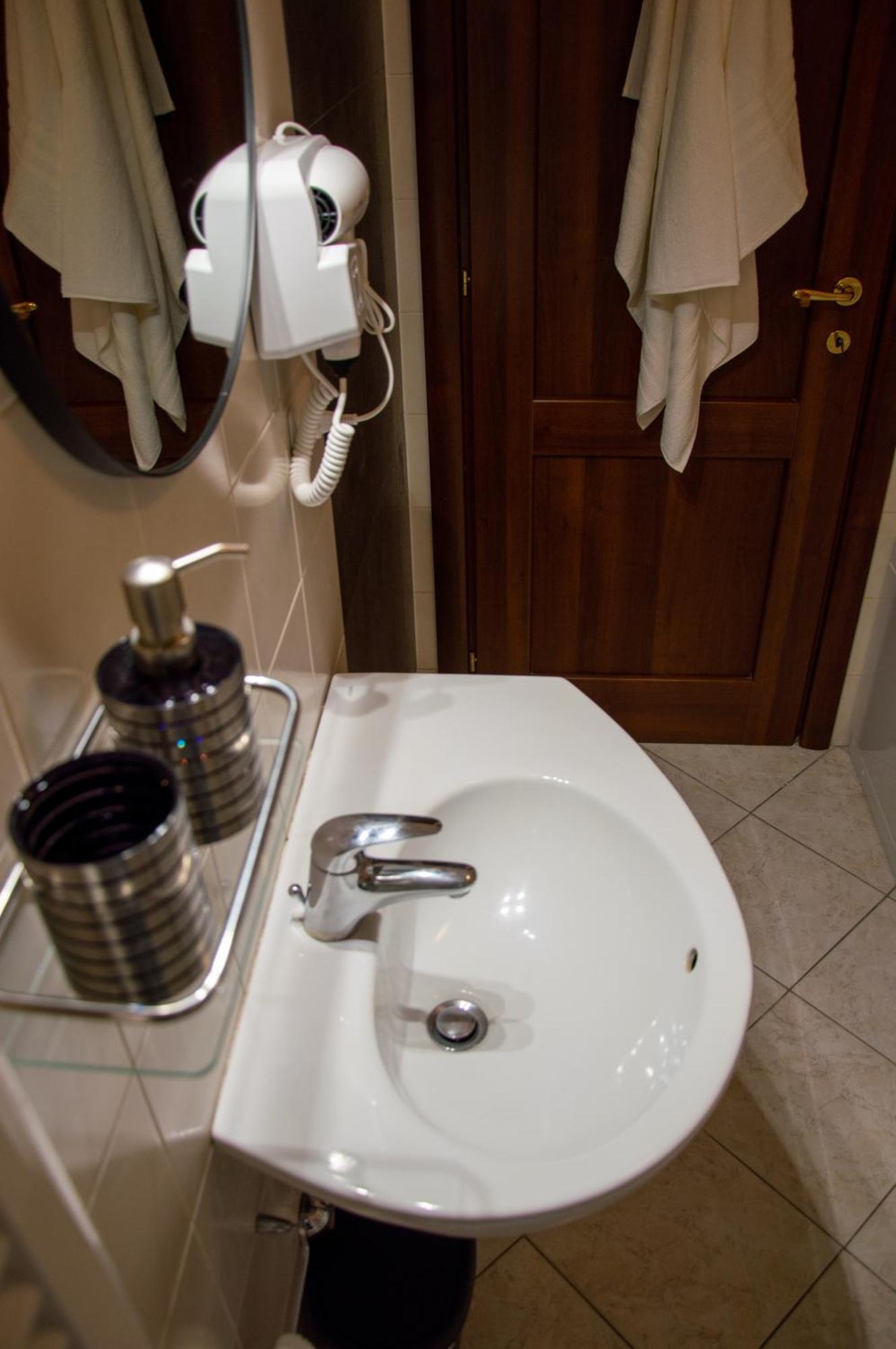 Testaccio Xix-Xxv Bed And Breakfast 罗马 外观 照片